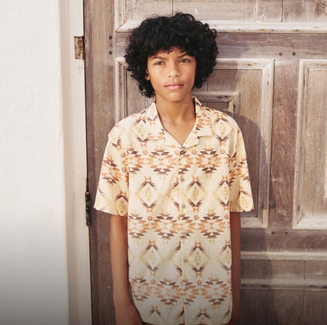 BOYS' HOLIDAY SHOP