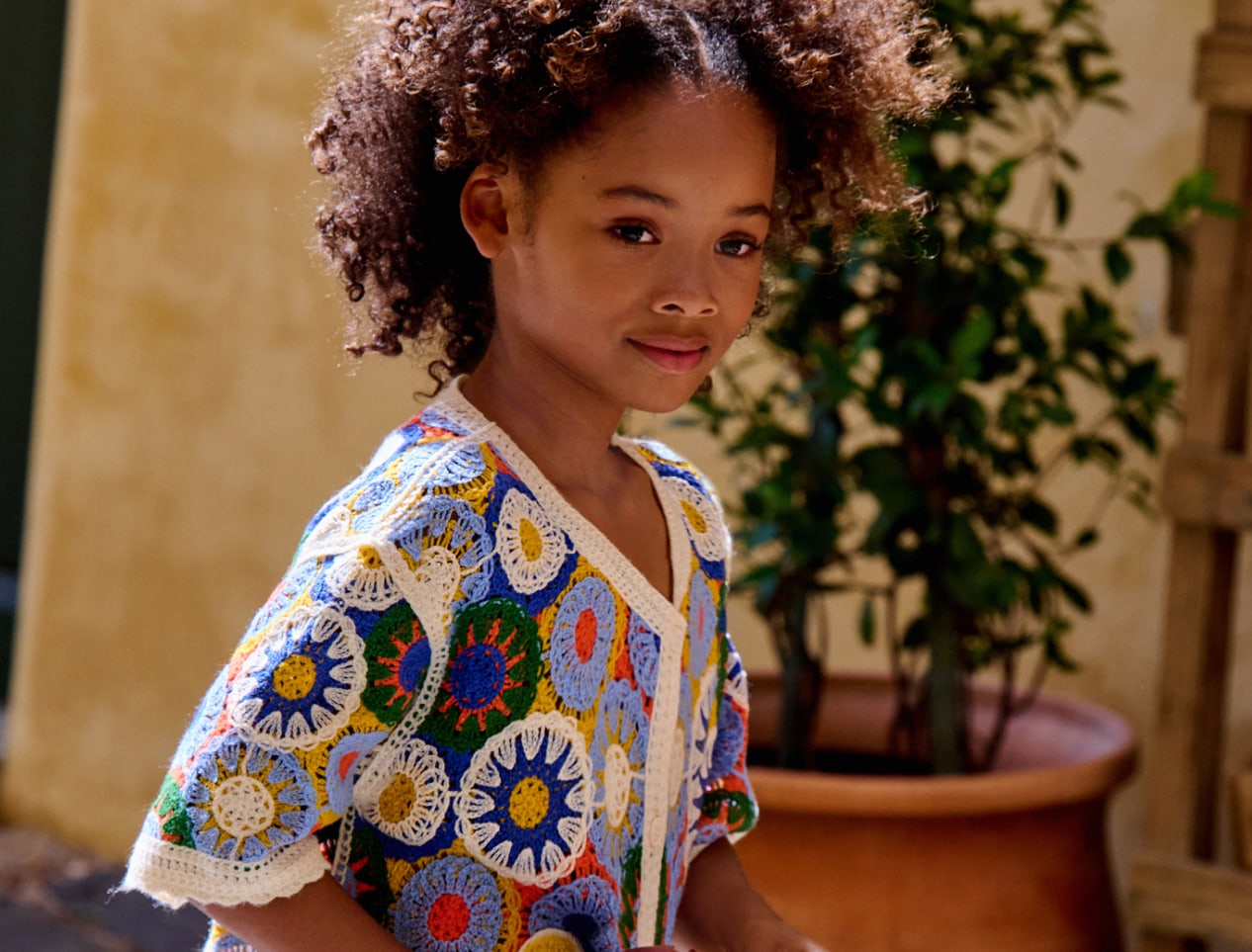 GIRLS' HOLIDAY SHOP