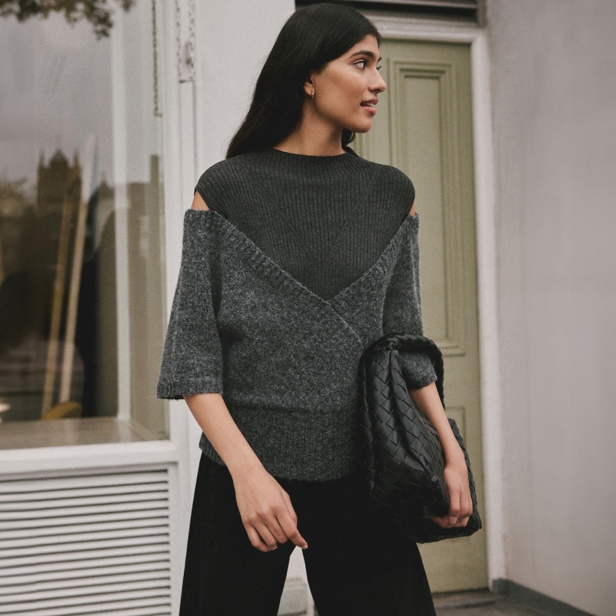 WOMEN'S KNITWEAR